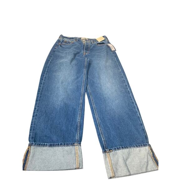 Universal Thread Womens jeans size 6 Short mid-rise baggy - Picture 1 of 7